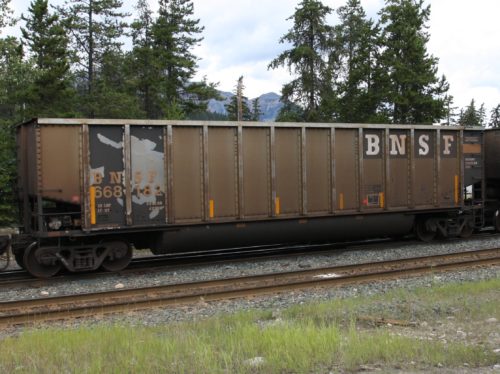 BNSF 668 182